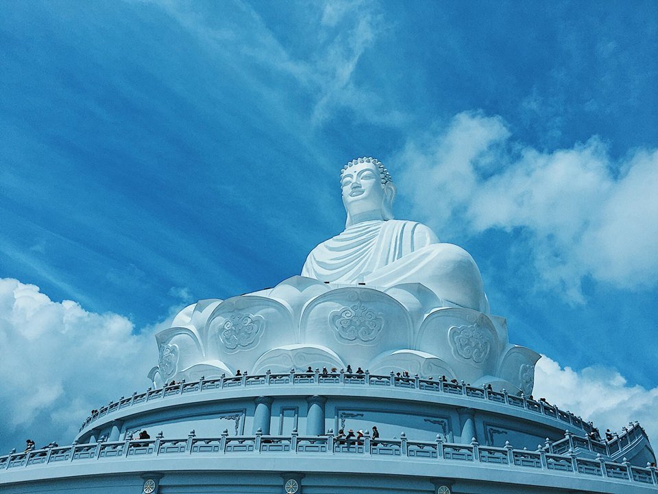 Tượng Phật ngồi cao nhất Đông Nam Á- Linh Phong Thiền Tự .